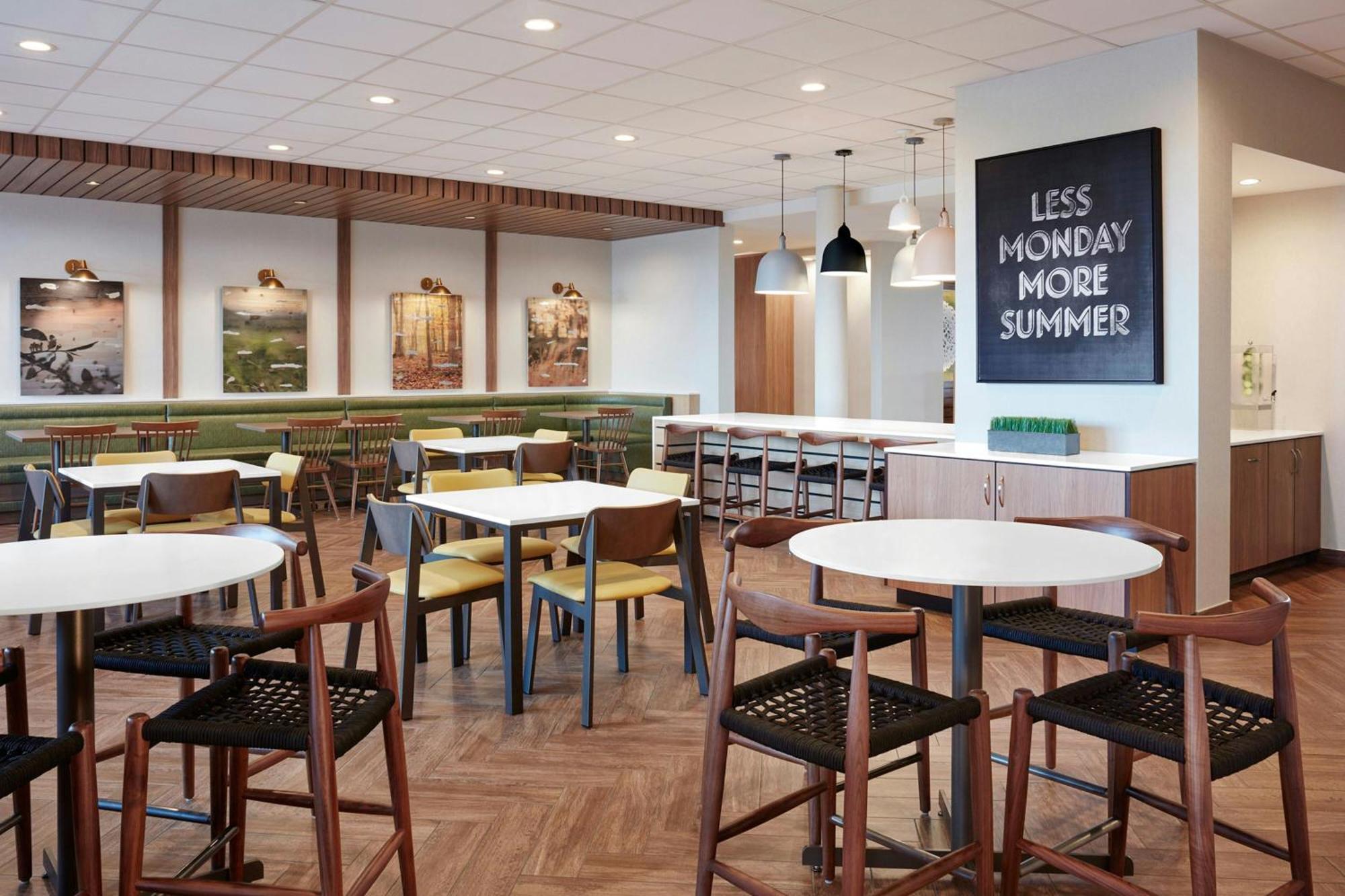 Fairfield By Marriott Inn & Suites بيكلي المظهر الخارجي الصورة